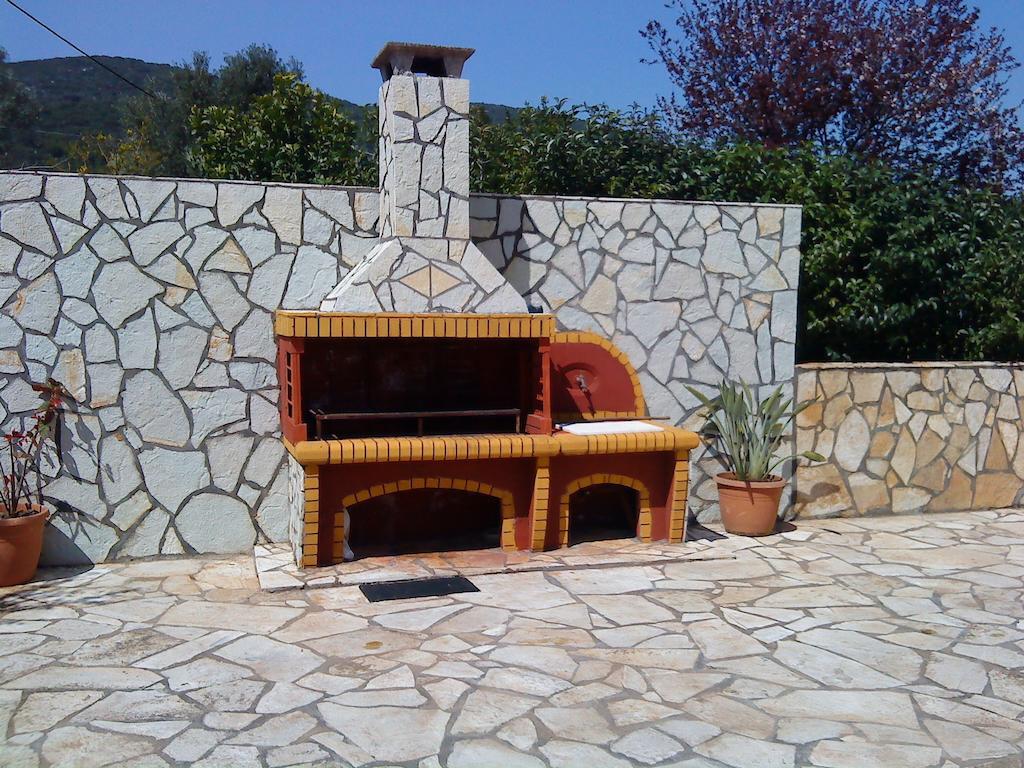 Villa Eleftheria Karavomylos Bilik gambar